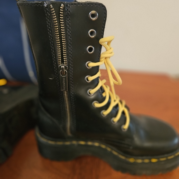 Doc Martin's Jaden platform boots - Picture 3 of 11